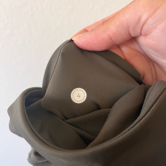 Lululemon Base Pace High-Rise Leggings 25" Dark Olive Size 4 - Picture 6 of 7